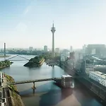 Henri Hotel Düsseldorf Downtown